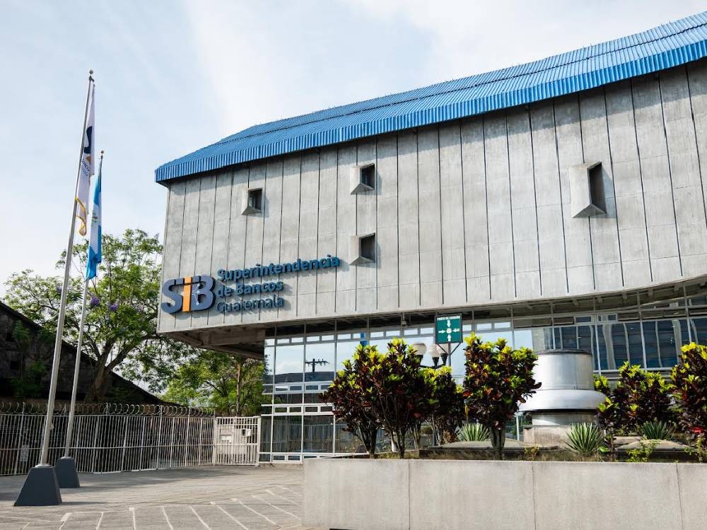 Autorizan cierre de bancos por Semana Santa 