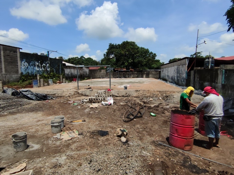 Avanza construcción de cancha polideportiva de Magnolia