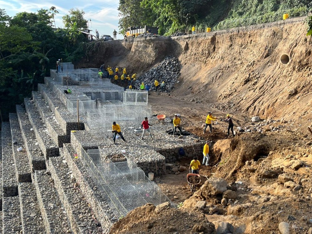 Avanzan los trabajos para la rehabilitación de la ruta CITO 180, que conecta a Xela y Retalhuleu