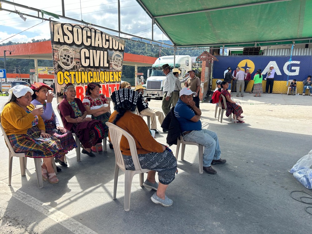 Bloqueo no afecta movilidad en el municipio de San Juan Ostuncalco 