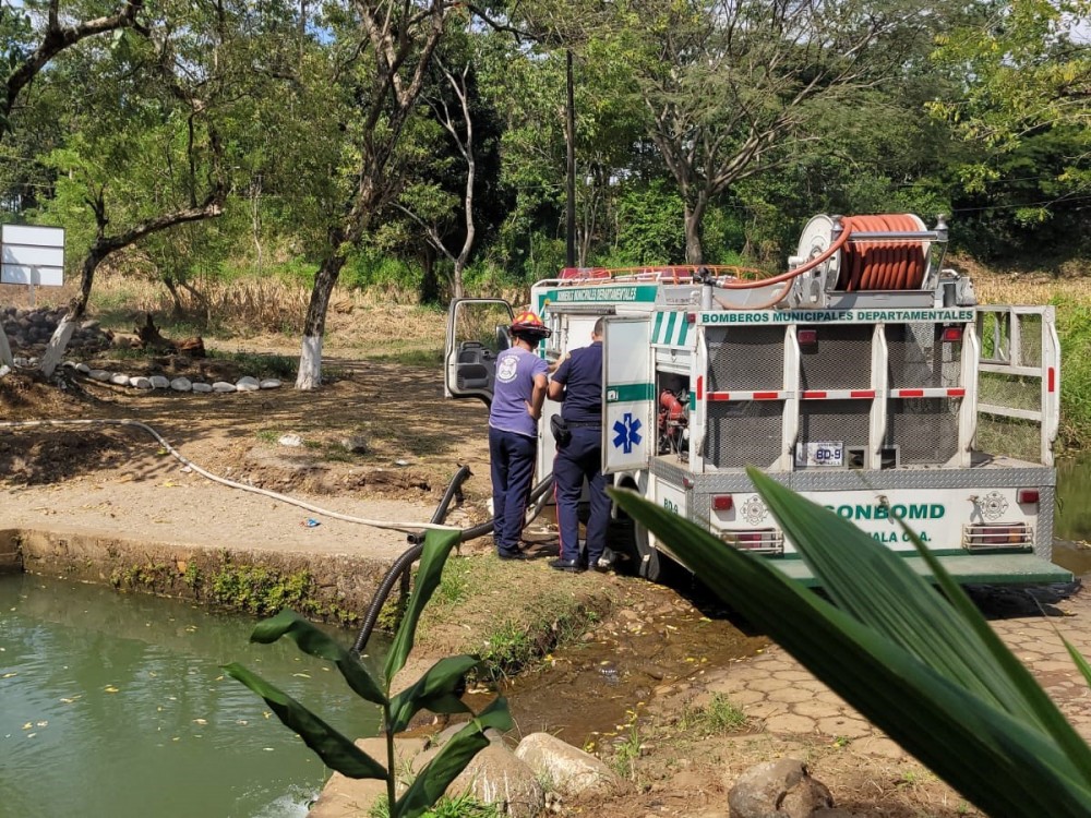 Bomberos Municipales preparan equipo en caso de incendios en Coatepeque