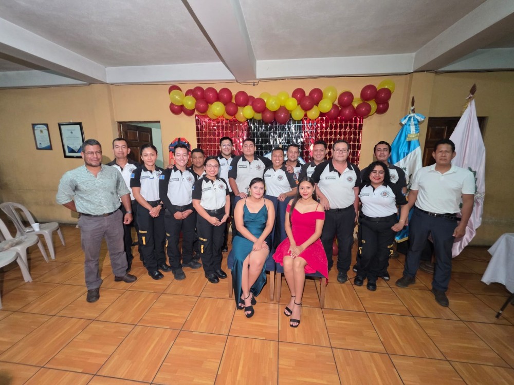 Bomberos Voluntarios de Mazatenango eligen a sus reinas