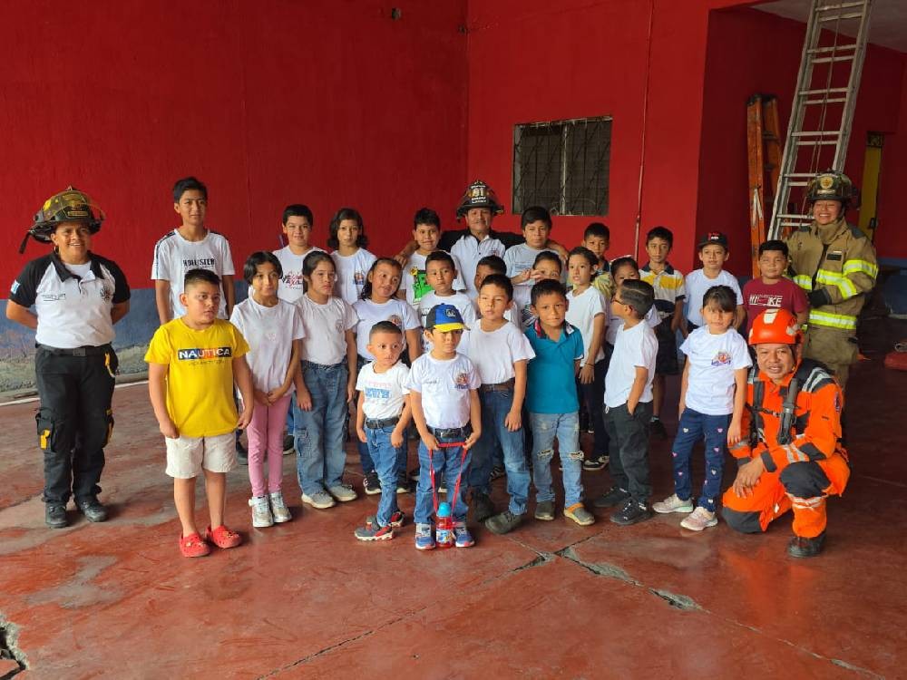 Bomberos Voluntarios de Samayac inician clases de la 18 Brigada Infantil 