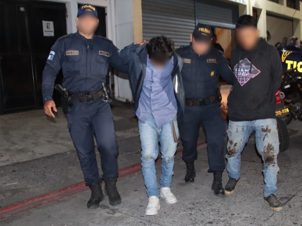 Caen presuntos sicarios y asaltantes tras persecución en Escuintla