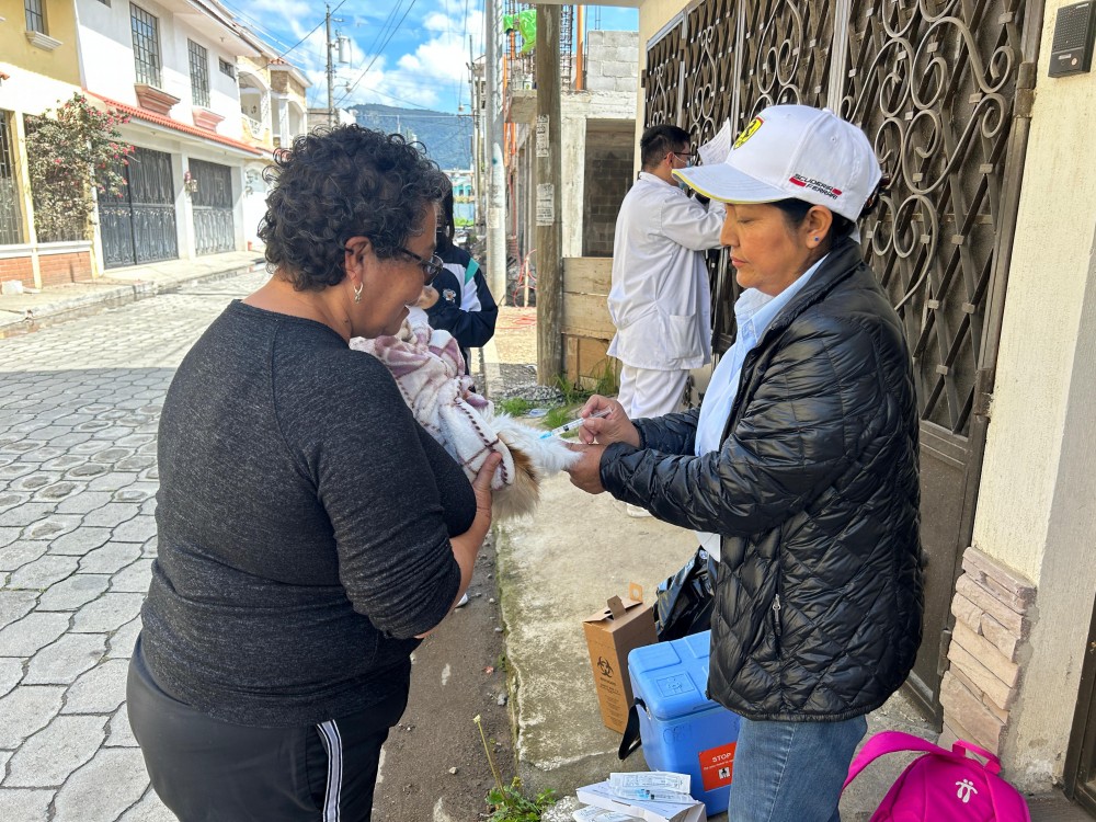 CALENDARIO SEMANAL: vacunación contra la rabia en Xela