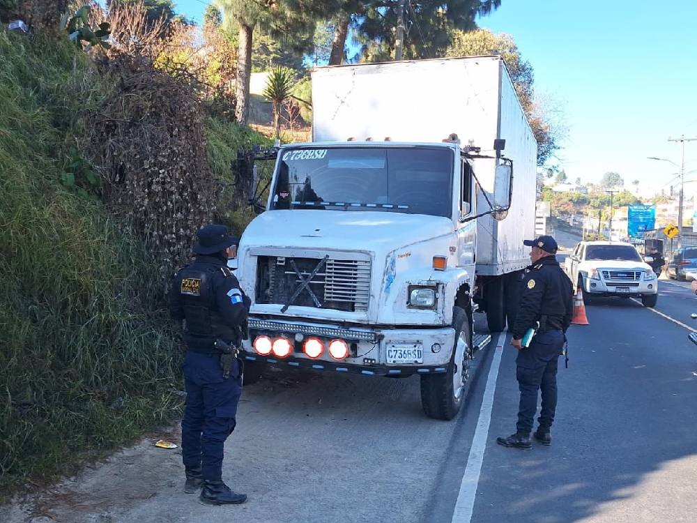 Camión con reporte de robo es recuperado en Quetzaltenango