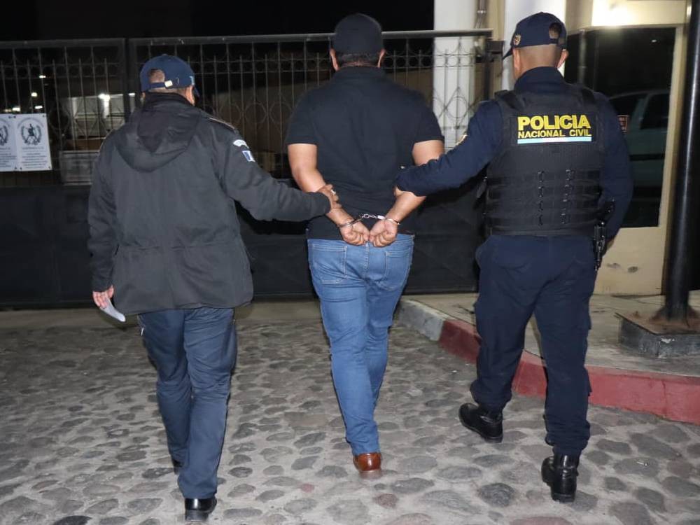Capturado portaba un DPI falso y conducía una camionetilla con reporte de robo 