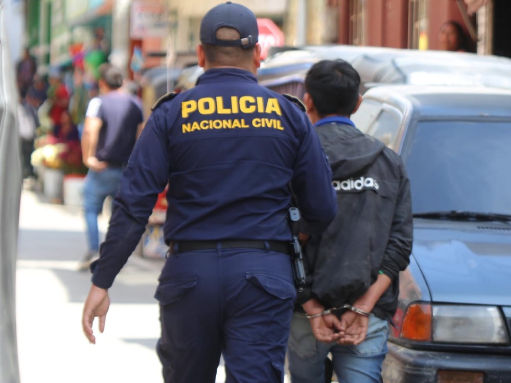 Capturan a hombre acusado de ingresar armado a una vivienda en San Sebastián, Huehuetenango