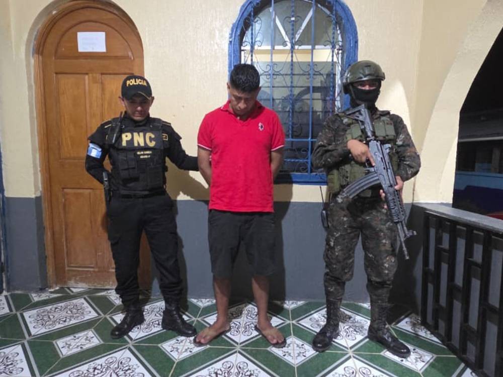 Capturan a hombre por portación ilegal de arma de fuego 