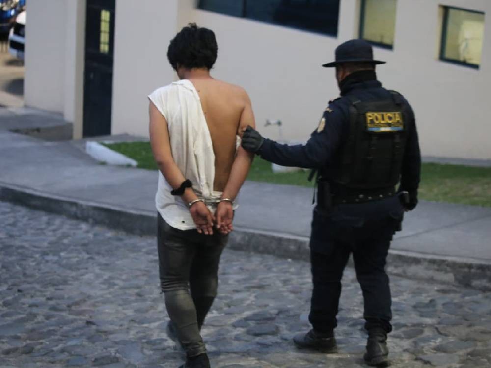 Capturan a hombre señalado de agredir sexualmente a dos adolescentes en la zona 3 de Xela