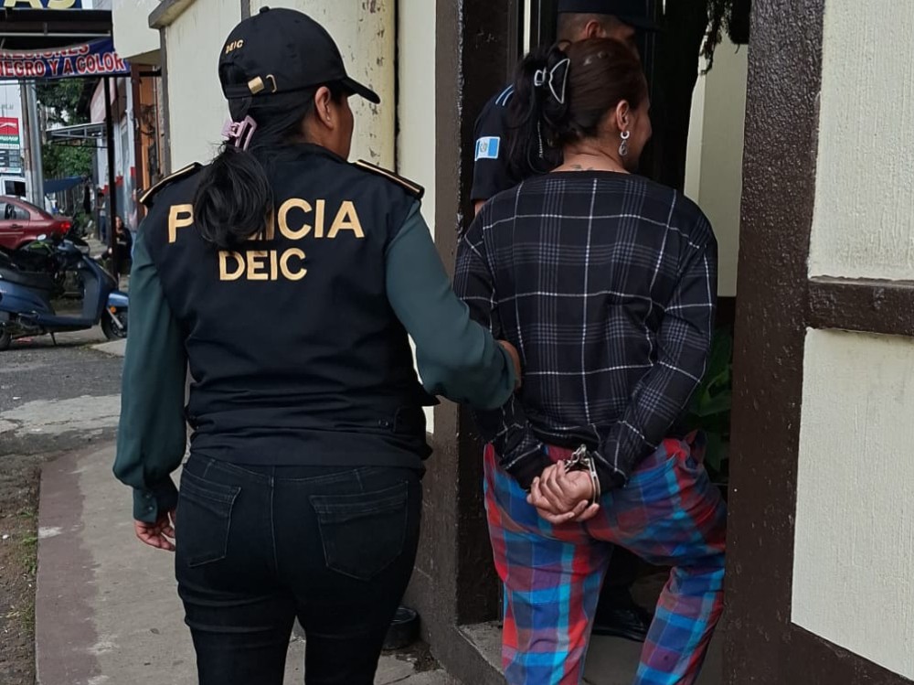 Capturan a presunta implicada en robo de joyas valoradas en Q600 mil en Chimaltenango