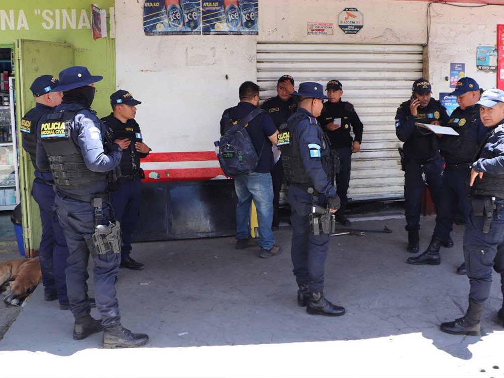Capturan a tenderos por juegos ilícitos