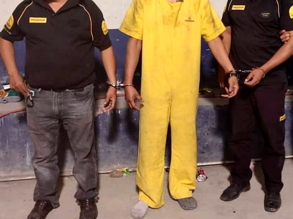 Capturan a tres hombres por robo millonario en agencia de valores en Petén 