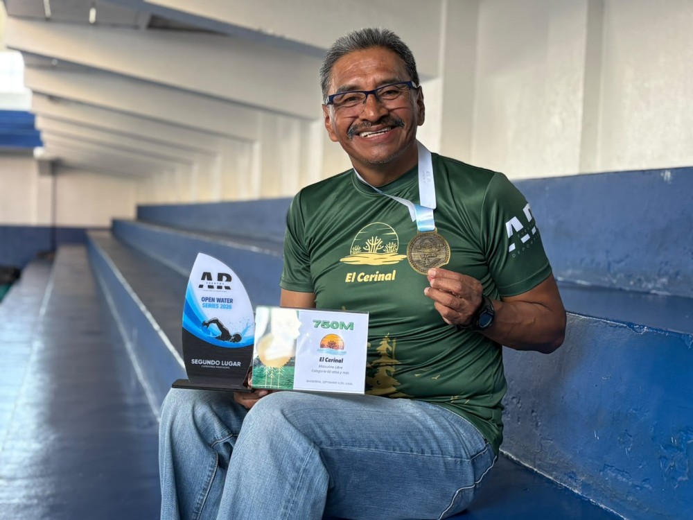 Carlos Lemus gana el circuito nacional de Aguas Abiertas 