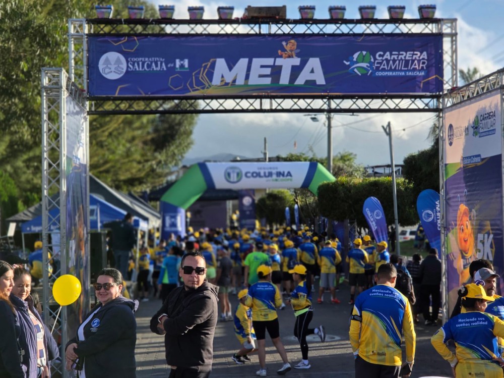 Carrera Familiar 5K Colmena reúne a decenas de participantes en Salcajá