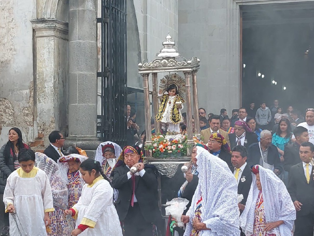 Celebran la solemnidad de Corpus Christi en Xela