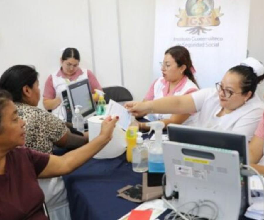 Cerca de mil 500 atenciones fueron brindadas durante una jornada de salud del IGSS