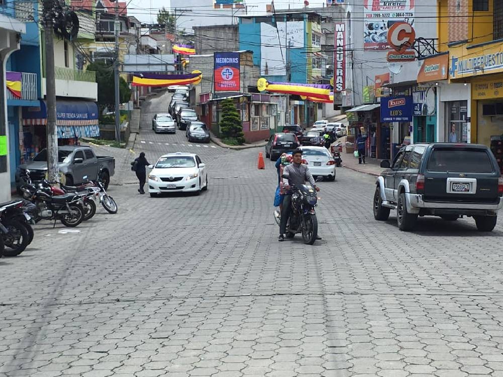Cierre de calles por obras y actividades de feria complicarán el tránsito de San Pedro Sacatepéquez