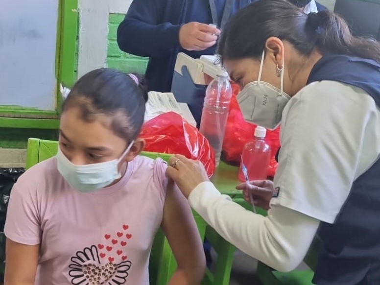 Cinco puestos fijos de vacunación contra el Coronavirus en Xela 