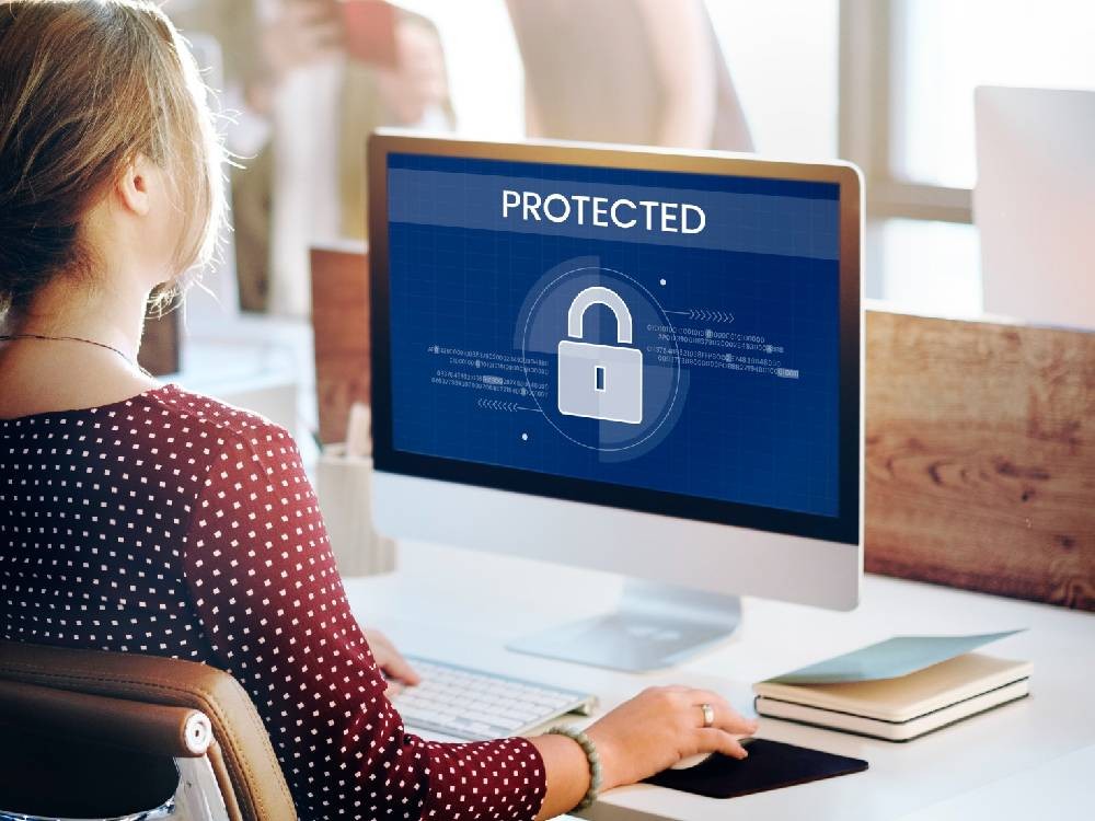 Cinco razones por las que Microsoft Defender es la herramienta ideal para la protección de datos 