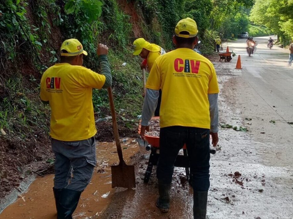 CIV atiende 106 emergencias ocasionadas por lluvias en carretera