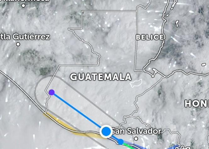 CLIMA: Julia cambia de trayectoria pero se debilita a depresión tropical