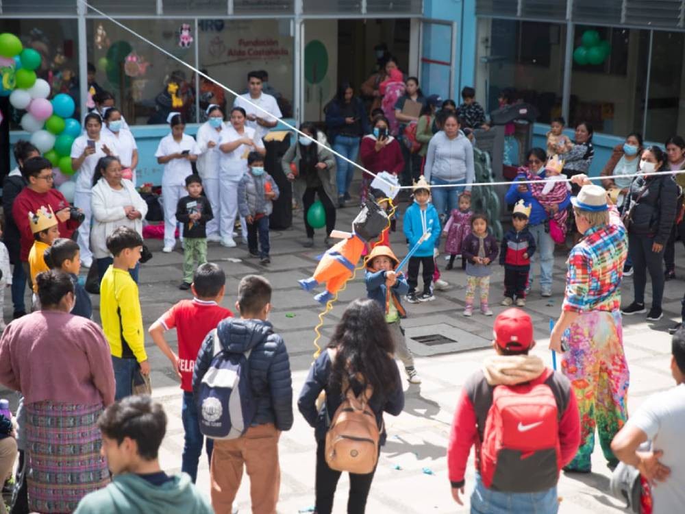 Cocode El Vaquero y empresarios quetzaltecos compartieron alegría en el Día del Niño