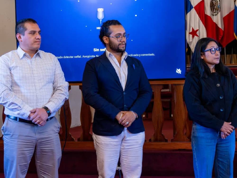 Comude incorpora nuevos integrantes y conoce informes clave sobre gestión municipal