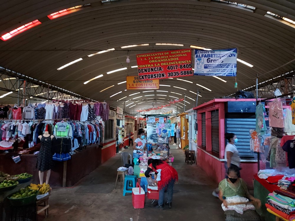 Concejal denuncia faltante de material eléctrico en mercado de Mazatenango