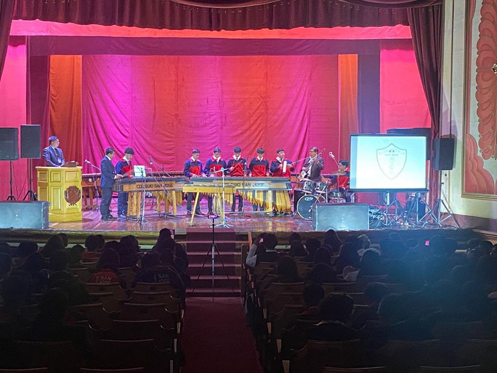 Conmemoran Día del Marimbista Escolar con primer ensamble en Xela