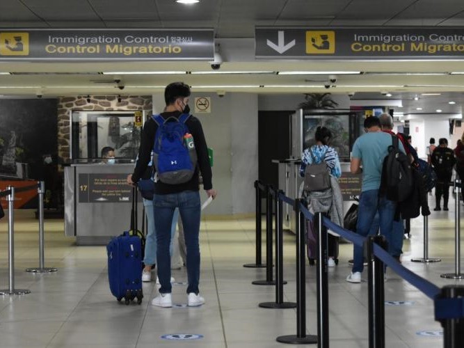 Constancia de vacunación y prueba de Covid-19 ya no son necesarias para ingresar a Guatemala