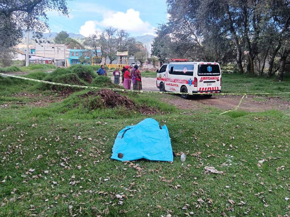 Consternación en Totonicapán: tras ingerir una sustancia tóxica, niño muere y su madre se debate entre la vida y la muerte