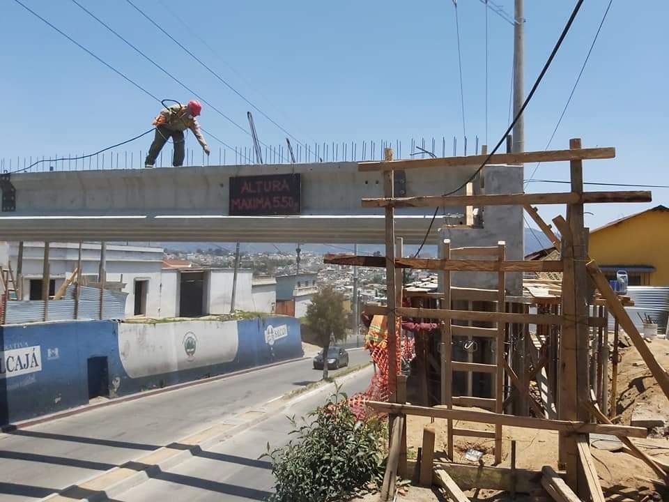 Construcción de puente vehicular en la zona 3 de Xela está en un 32 % de ejecución