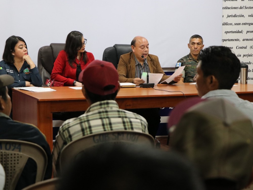 Continúa diálogo por conflicto de energía eléctrica