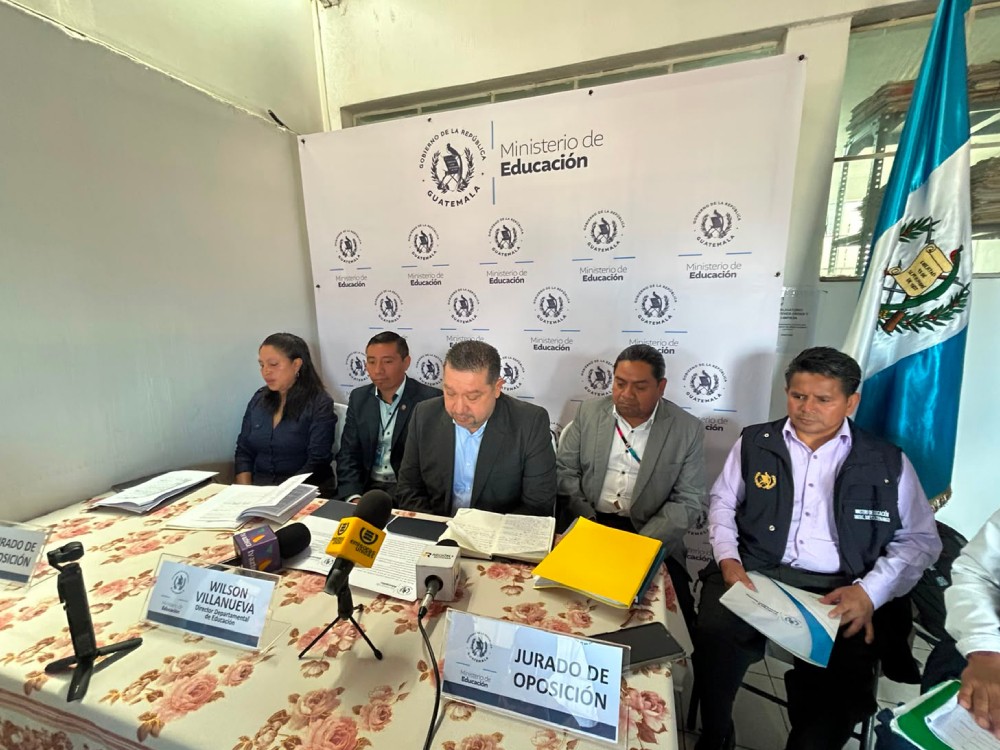Convocatoria para Supervisores Educativos en Quetzaltenango