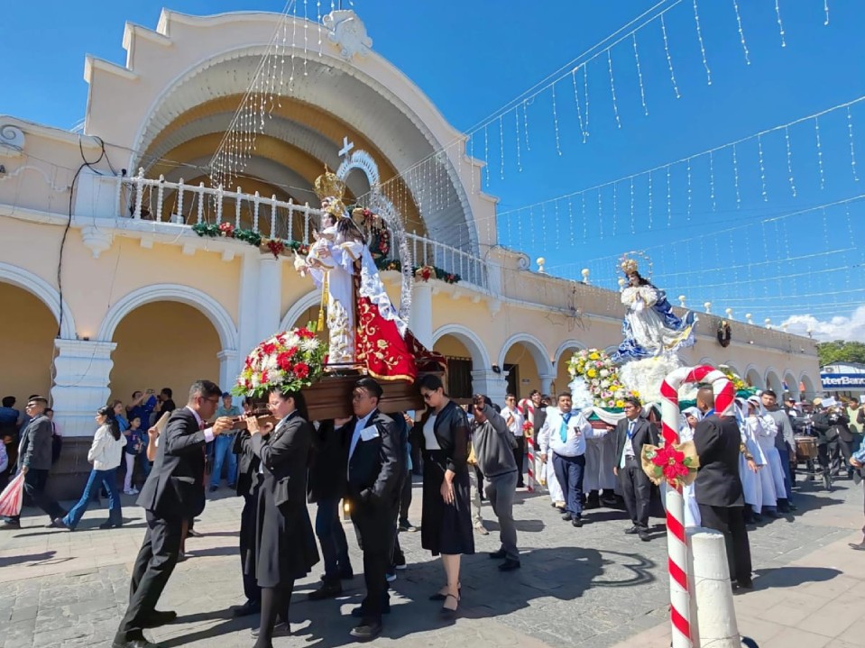 Cortejo procesional de Los Encuentros en Huehuetenango celebra 78 años de devoción