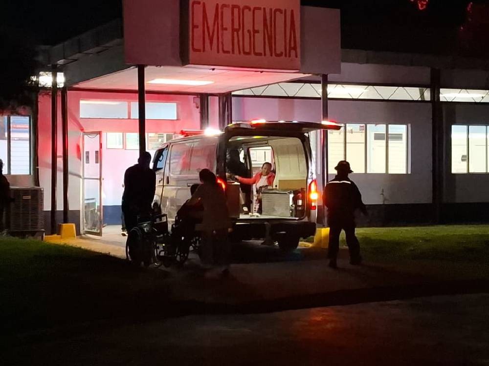 Cuatro personas sufren quemaduras tras explosión en vivienda por una fuga de gas