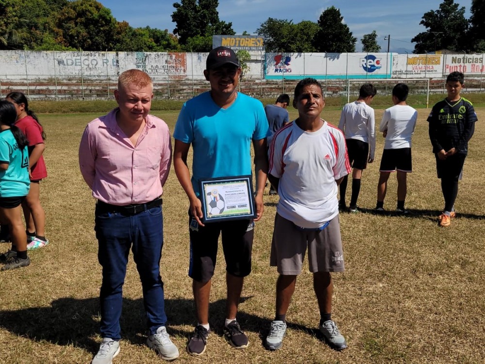Culmina curso de futbol en Coatepeque