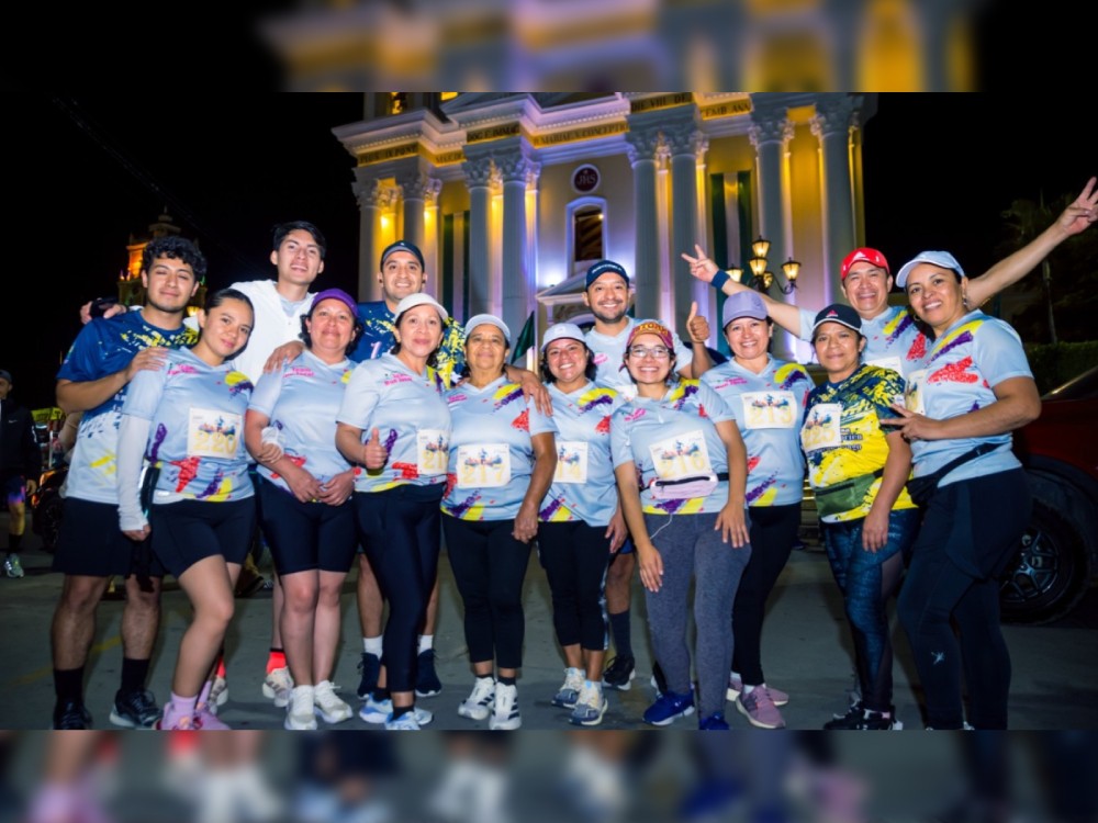 Décima edición de la Carrera Nocturna de 10K ilumina las calles de Huehuetenango
