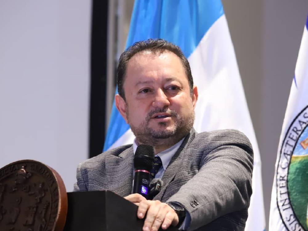 Dejan en suspenso la elección de Walter Mazariegos como rector de la Usac