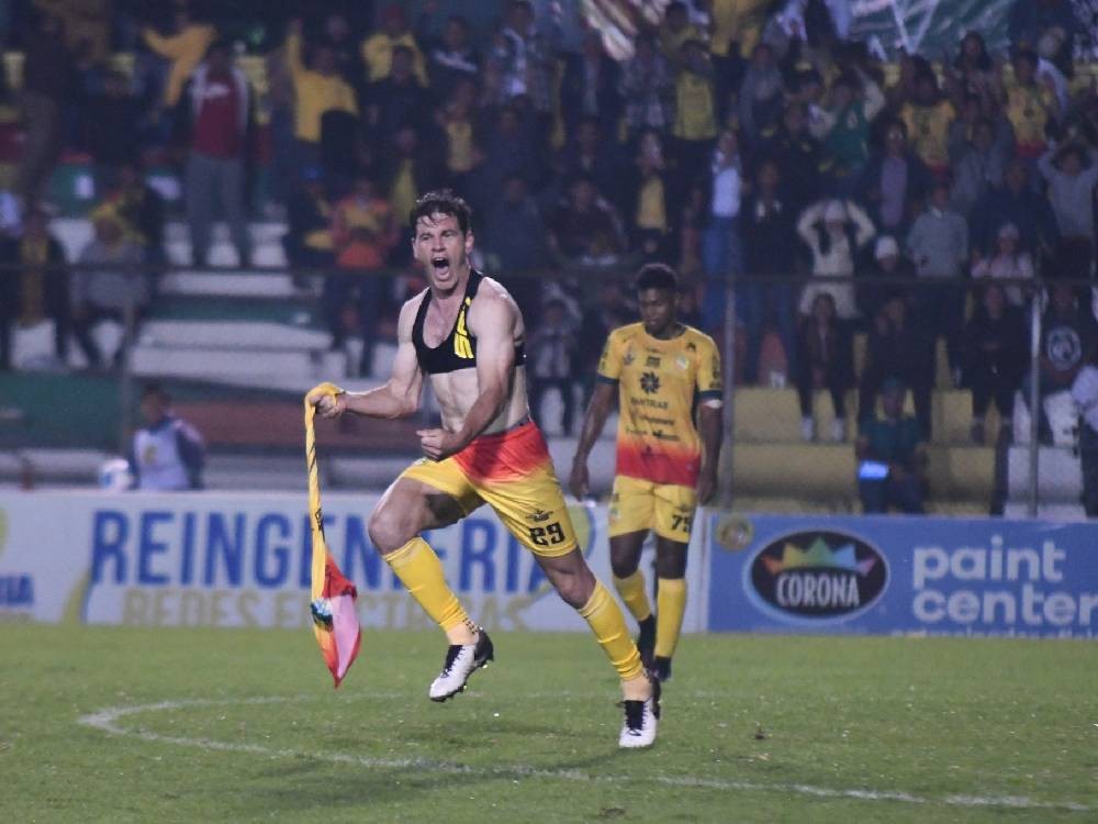 Deportivo Marquense suma su primer triunfo en el Apertura 2025