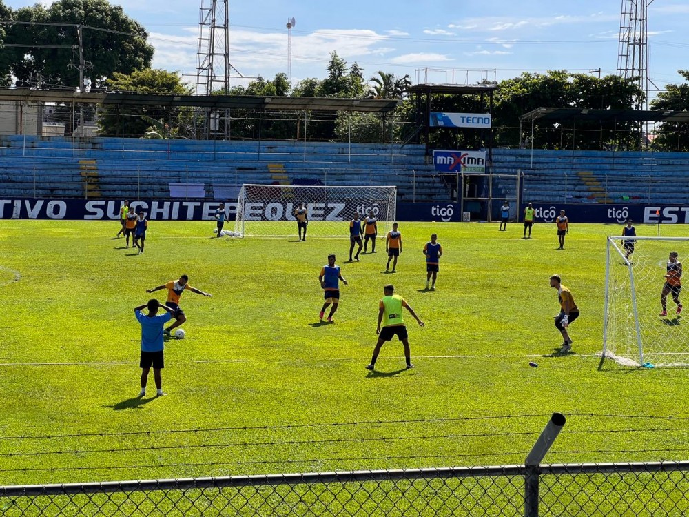 Deportivo Suchitepéquez busca estrategias con el nuevo entrenador