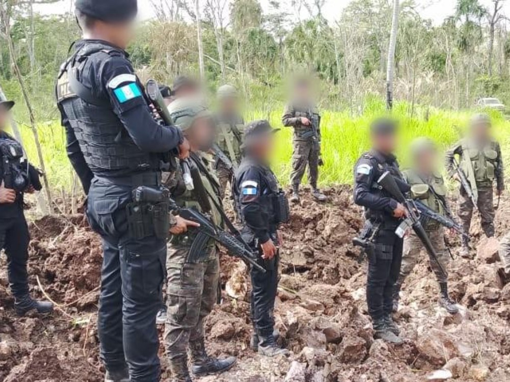 PNC destruye pista clandestina en Petén durante operativo antinarcótico en zona fronteriza