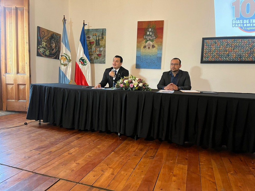Diputado Byron Rodríguez presenta informe de 100 días de trabajo 