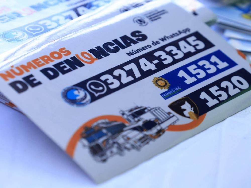 ¿Dónde denunciar la circulación de buses en contra de la vía en carreteras?