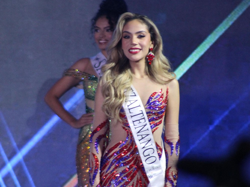 Dulce Matheu es coronada como Miss Guatemala Latina