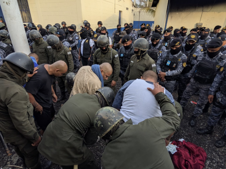 El Gobierno decreta estado de prevención en seis departamentos