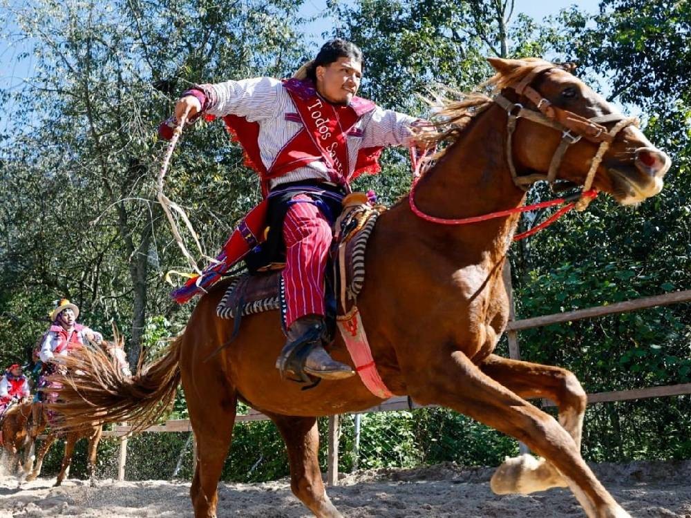 El “Juego de Gallos” de Todos Santos Cuchumatán busca ser declarado Patrimonio Cultural Intangible de la Nación