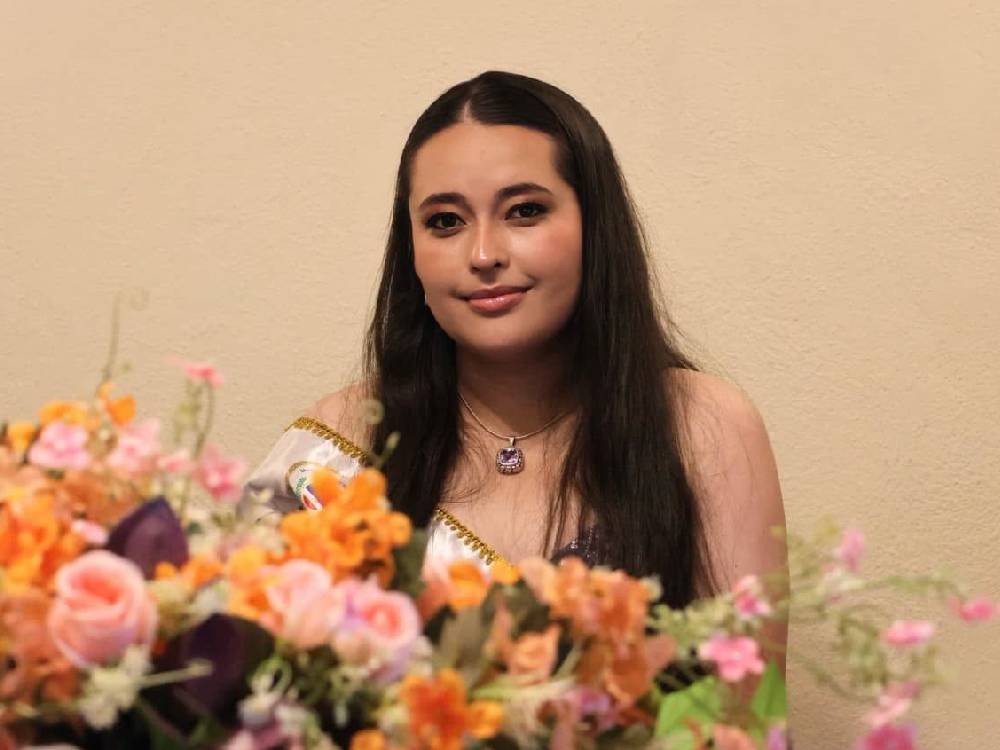 Elena María Nissen de León es nombrada Reina de los Juegos Florales Hispanoamericanos 2026