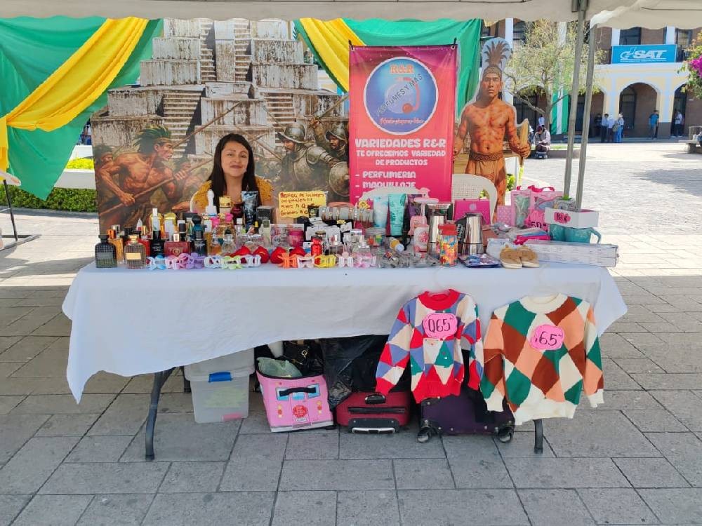 Emprendedoras exponen su talento en feria comercial en Huehuetenango 